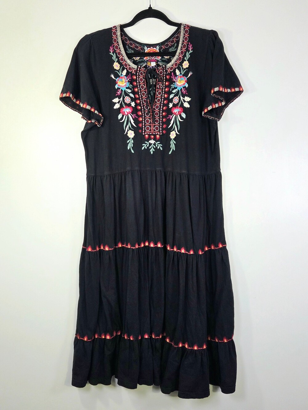 JOHNNY WAS NYA TIERED EMBROIDERED FLORAL KNIT BOHO DRESS.
